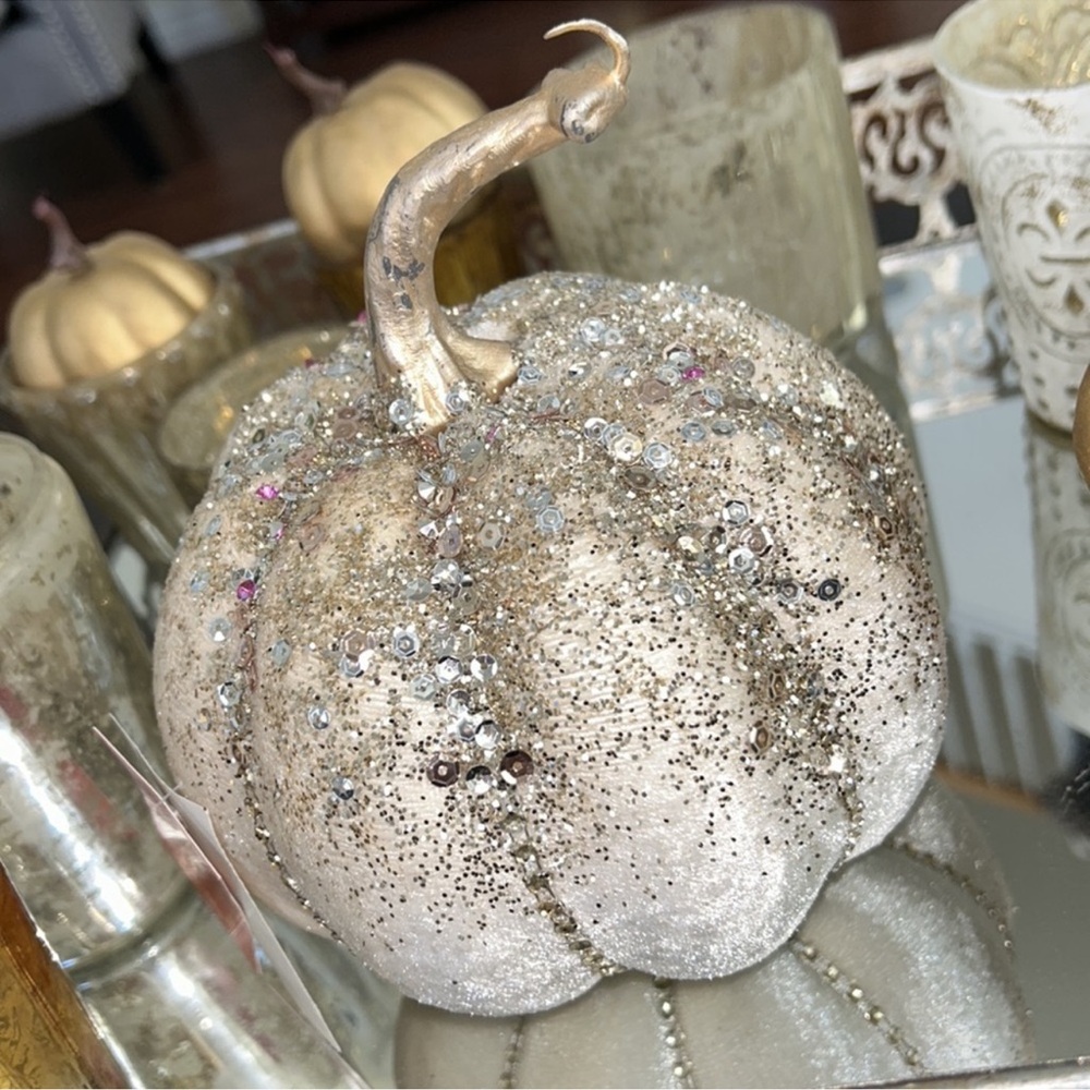 Shabby Chic Cottage Sparkling Glam Velvet Beige Pumpkin